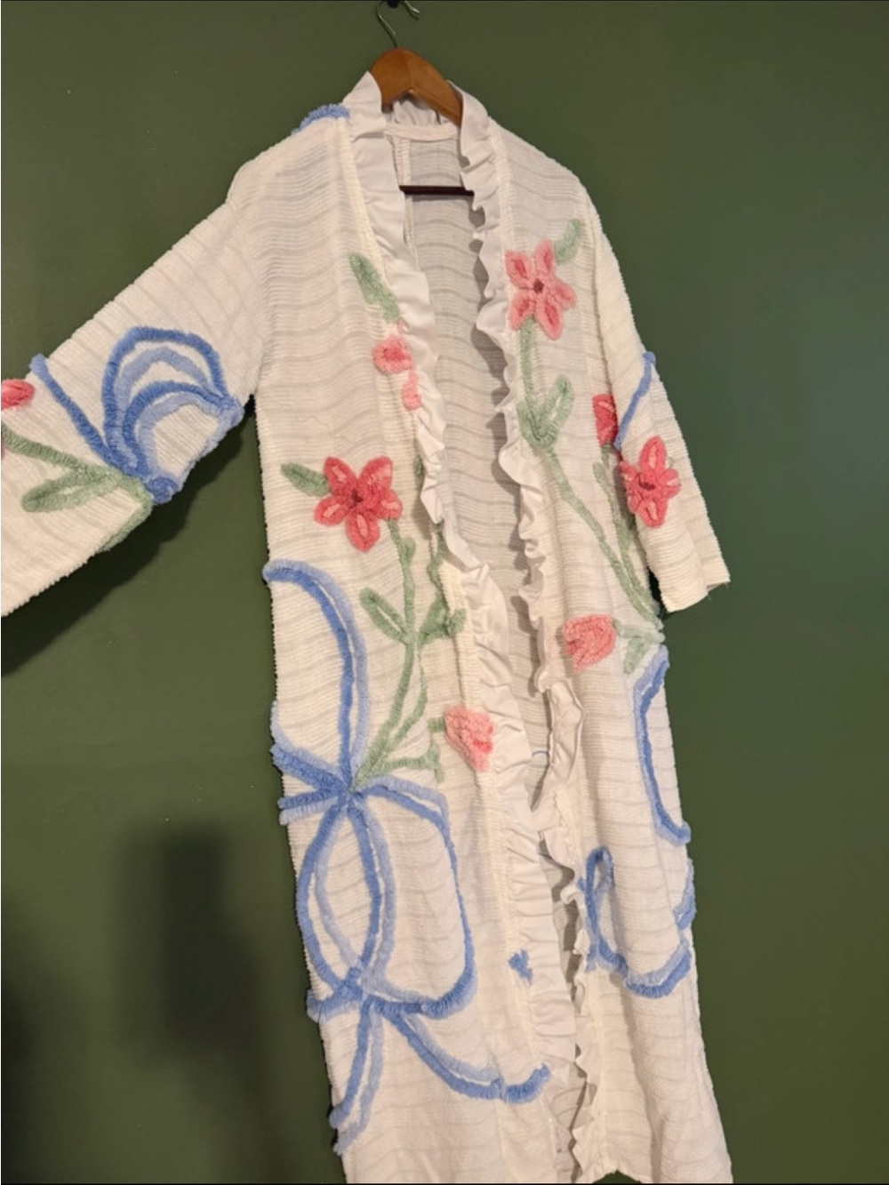 Vintage White Ruffled Chenille  Embroidered Duster Robe - Picture 2 of 4